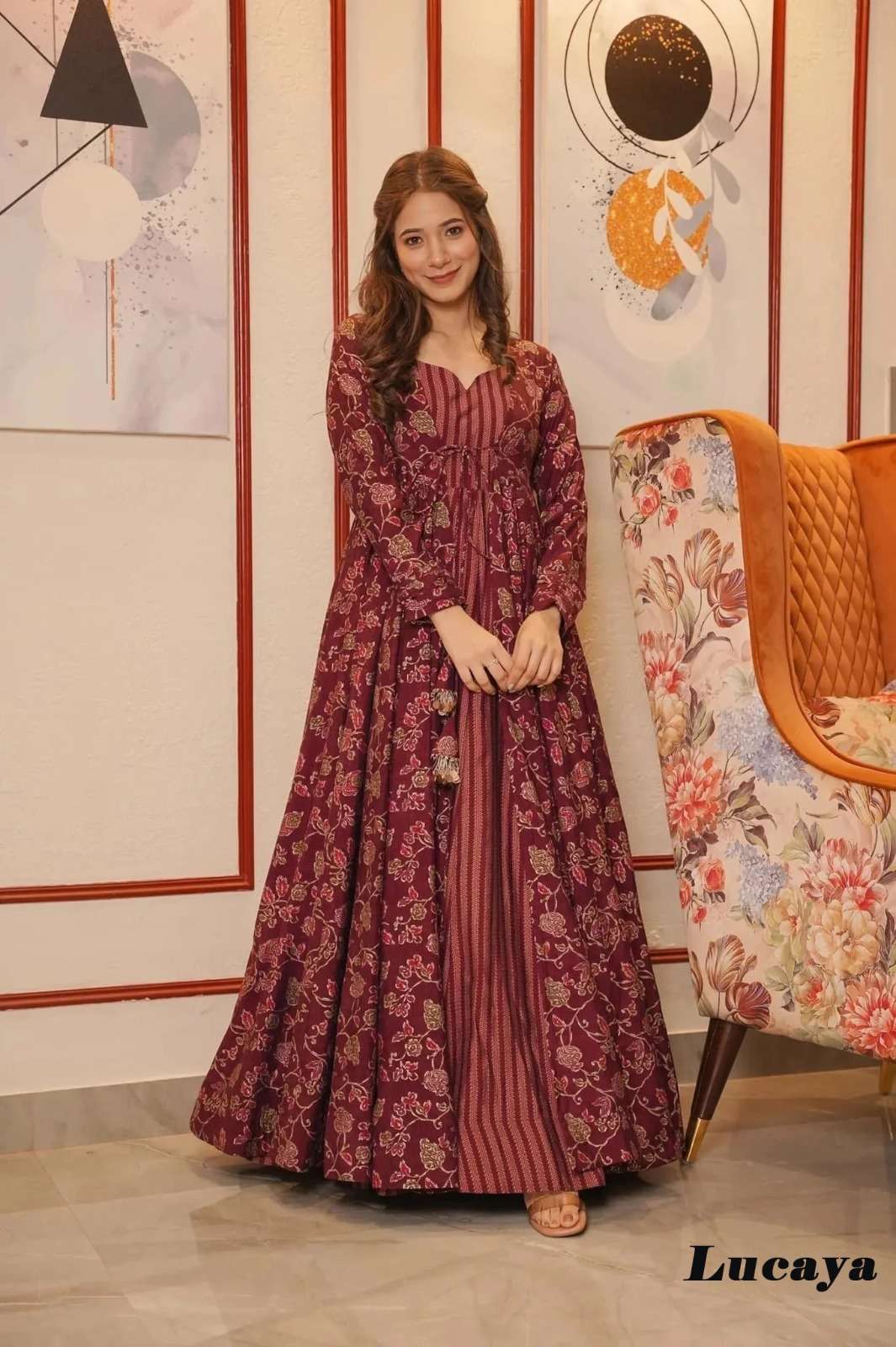 Lucaya Vol 17 presents this stunning fancy 2pcs beautiful printed shrug with gown Kurti Wholesale Kurti market in Surat