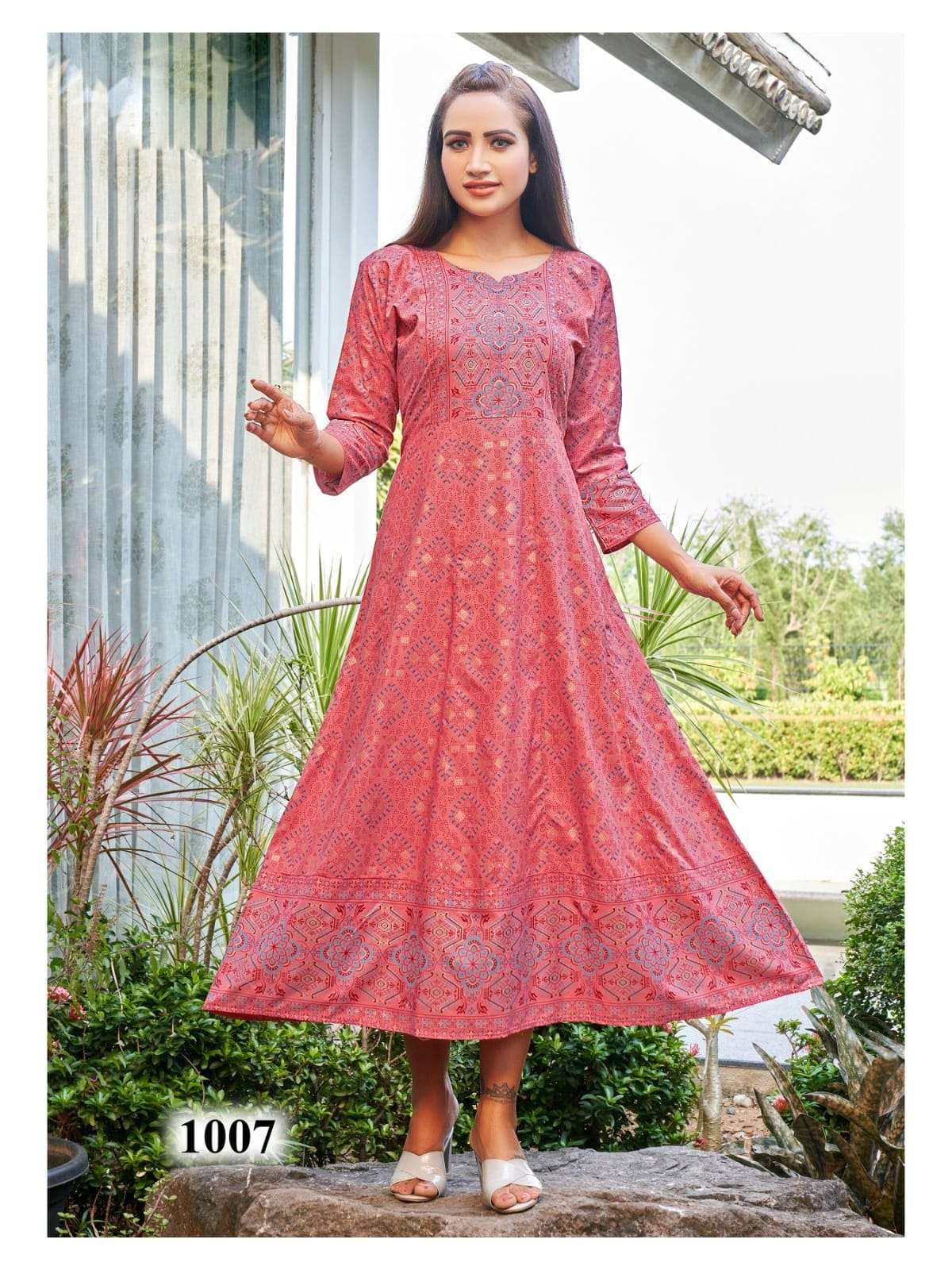 153110 Red Frill georgette umbrella style kurtis manufacturer in surat -  Reewaz International | Wholesaler & Exporter of indian ethnic wear catalogs.