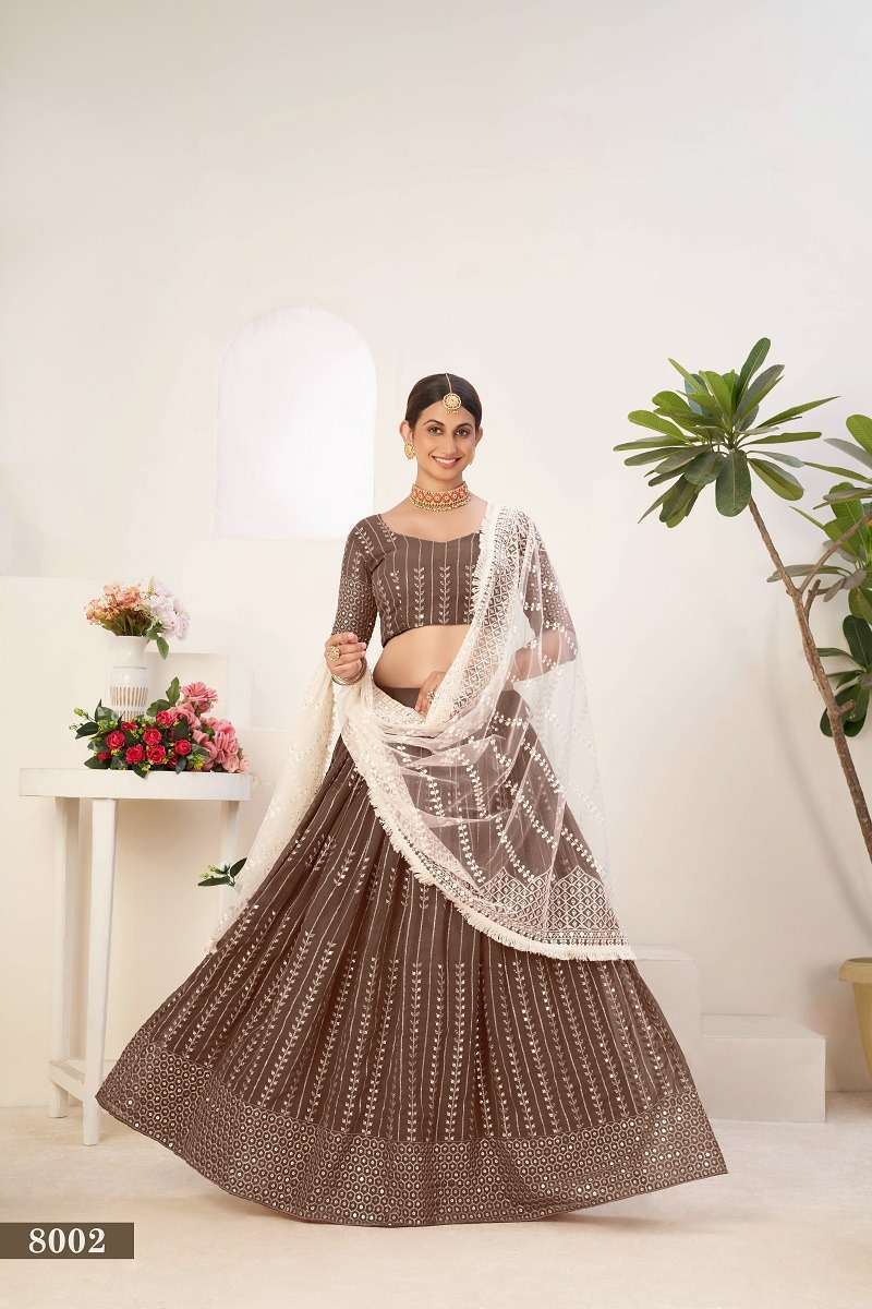 G3 Surat - Exclusive Patola Lehenga Choli for Wedding & Party Wear at G3+  Store ➡Shop online collection or see more - https://bit.ly/2DFSMwk ➡Shop at  G3+ Ghoddod Rd Sutaria Town Store, Surat