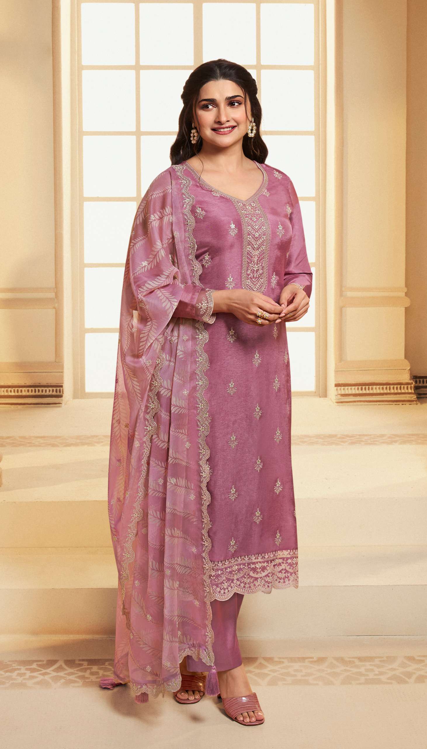 Vinay Kuleesh Shohini Hitlist Dola Silk Designer Salwar Suits Wholesale Salwar Kameez Surat