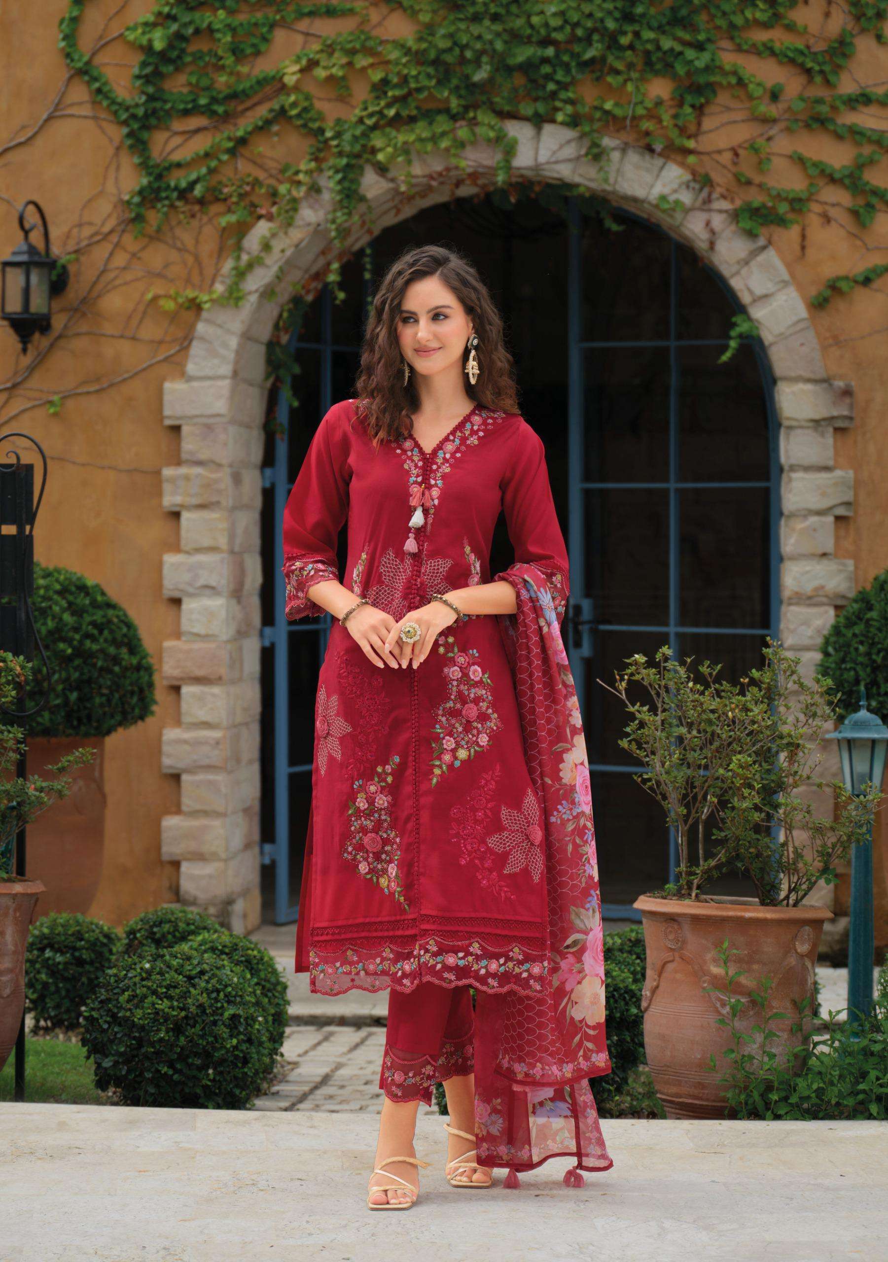 Lady Leela Zoya new style kurti in india